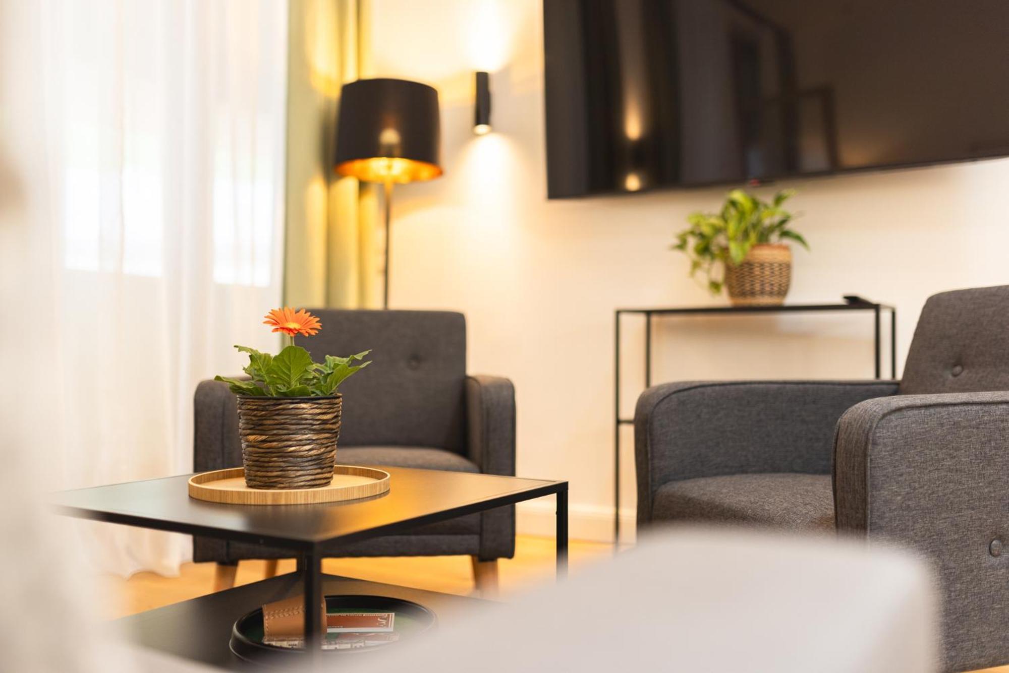 The Salt Vis A Vis Apartment *